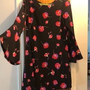 Shift dress with bell sleeves